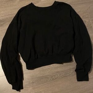 Old Navy black crew neck sweatshirt